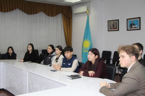 ҚҰҚЫҚТЫҚ ТӘРБИЕ ЖАСТАРДЫҢ ҚАЗІРГІ ЗАМАНҒЫ КӨЗҚАРАСЫНЫҢ НЕГІЗІ