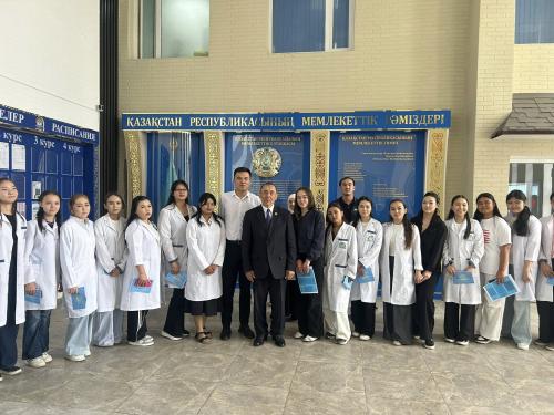 «Болашақ» жоғары медициналық колледжінің студенттері жемқорлыққа қарсы.