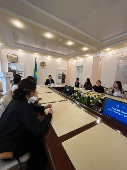  «ЖАҢАРУ» сыбайлас жемқорлыққа қарсы жалпыұлттық қозғалысы» Республикалық қоғамдық бірлестігі өкілінің Сәрсен Аманжолов атындағы Шығыс Қазақстан университетінде сұхбаттасу іс-шарасы