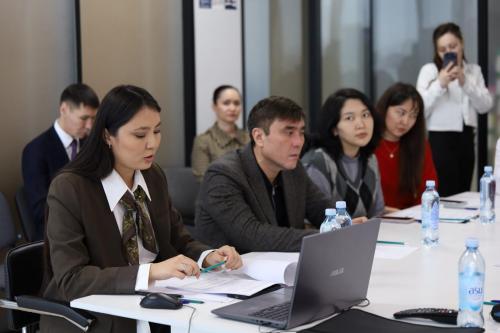 «КОНСТИТУЦИЯЛЫҚ РЕФОРМАНЫ ІСКЕ АСЫРУДАҒЫ АЗАМАТТЫҚ СЕКТОРДЫҢ РӨЛІ» ТАҚЫРЫБЫНДАҒЫ ДӨҢГЕЛЕК ҮСТЕЛ ӨТТІ.